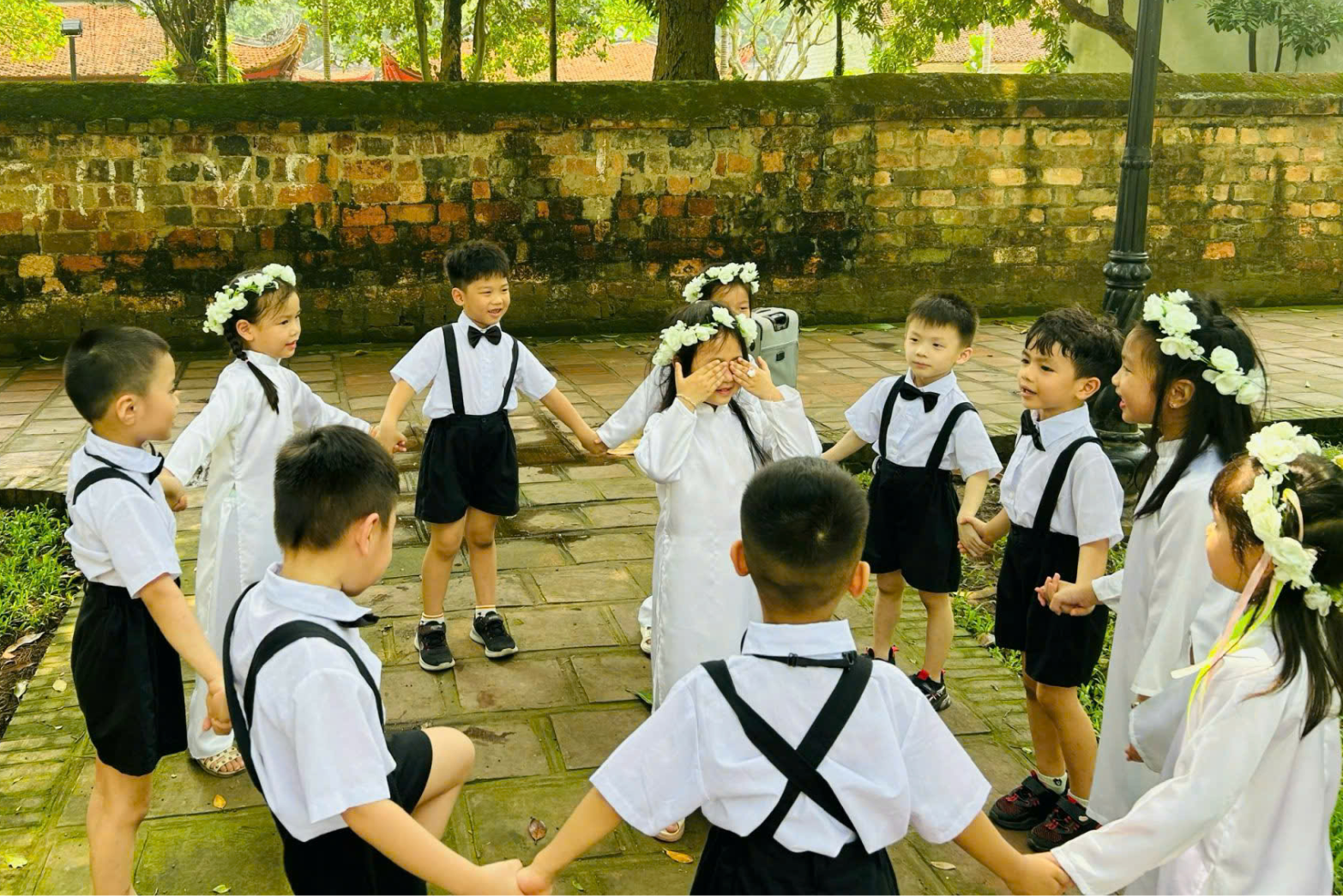 He-thong-truong-mam-non-IQ